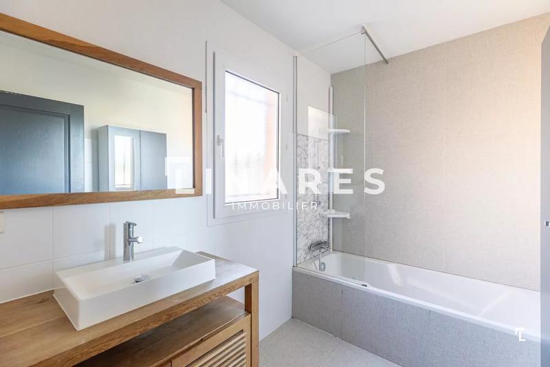 Maison - 92 m² - 4 pièces