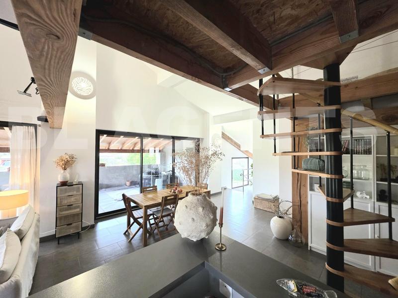 Maison - 102 m² - 3 pièces