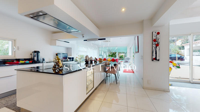 Maison - 500 m² - 10 pièces