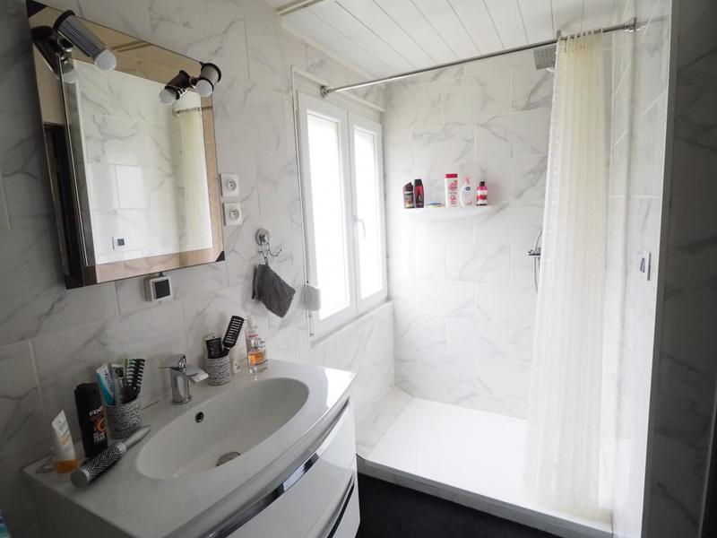 Maison - 249 m² - 11 pièces