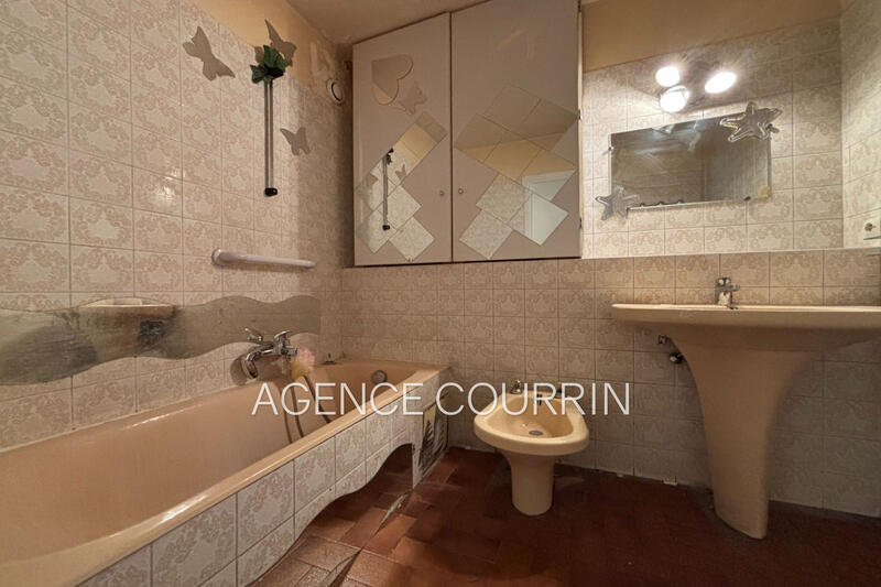 Appartement - 76 m² - 3 pièces