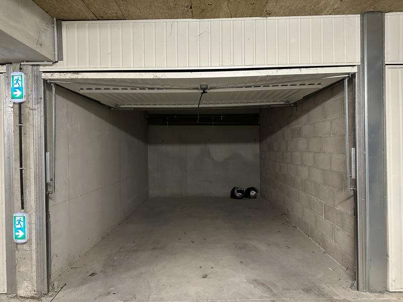 Parking / Garage - 13 m²