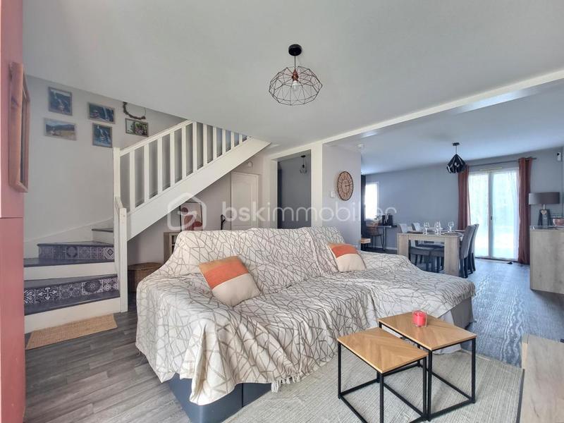 Maison traditionnelle - 98 m² - 4 pièces