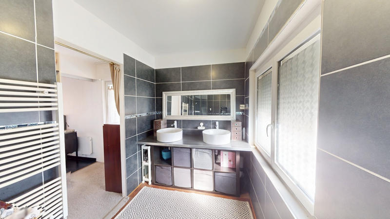 Maison - 133 m² - 6 pièces