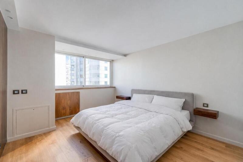 Appartement - 95 m² - 5 pièces