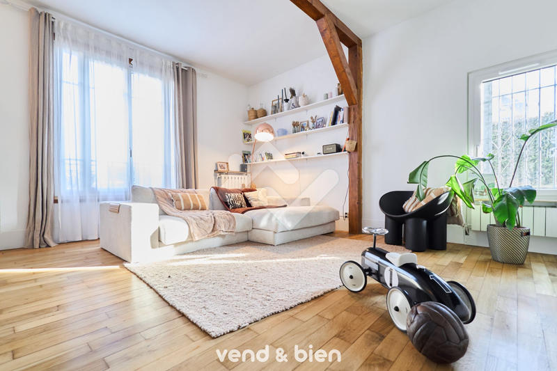 Maison - 139 m² - 5 pièces