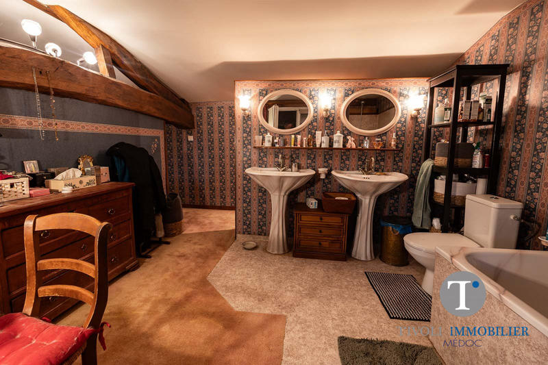 Maison ancienne - 190 m² - 6 pièces