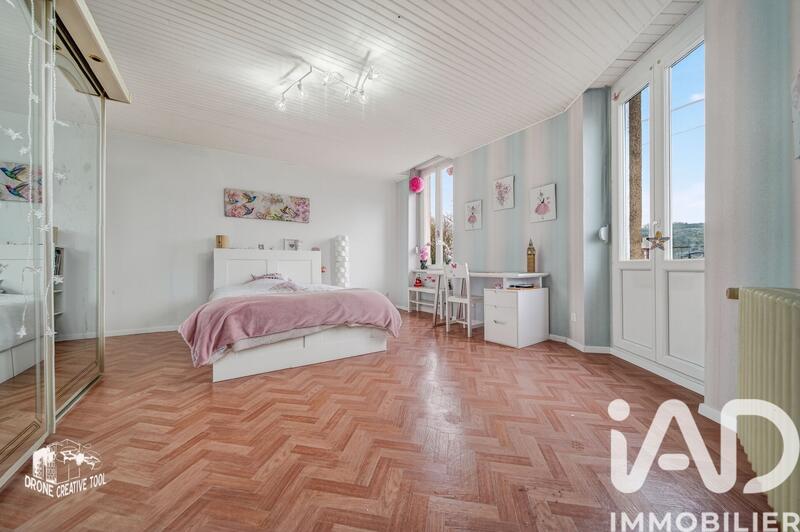 Appartement - 156 m² - 5 pièces