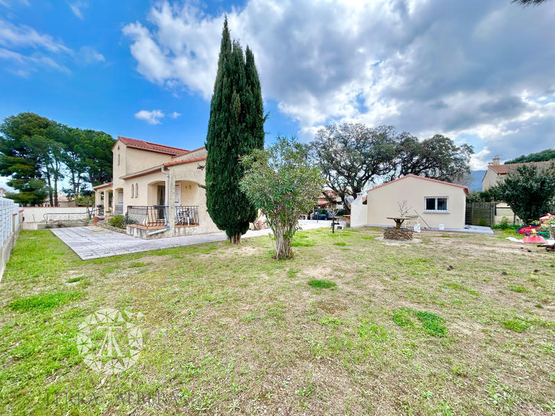 Viager - Maison - 143 m² - 6 pièces