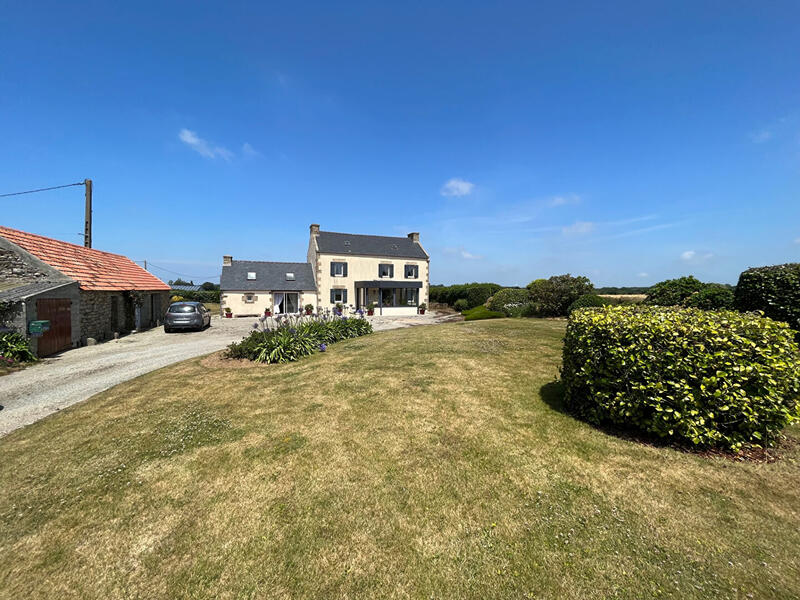 Maison - 138 m² - 6 pièces