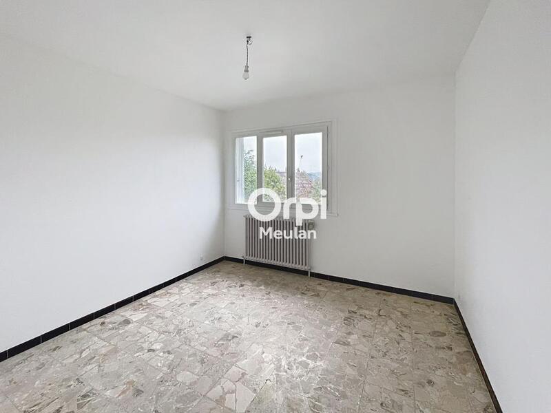 Maison - 228 m² - 8 pièces