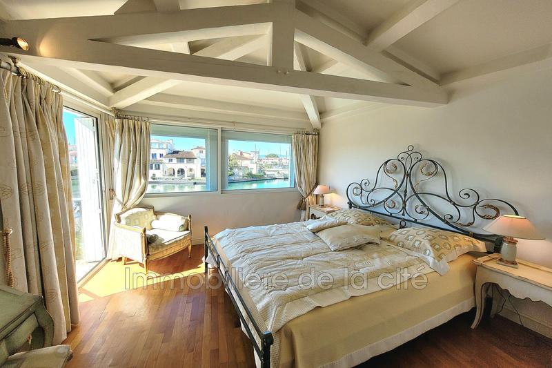 Maison de maîtres - 232 m² - 8 pièces