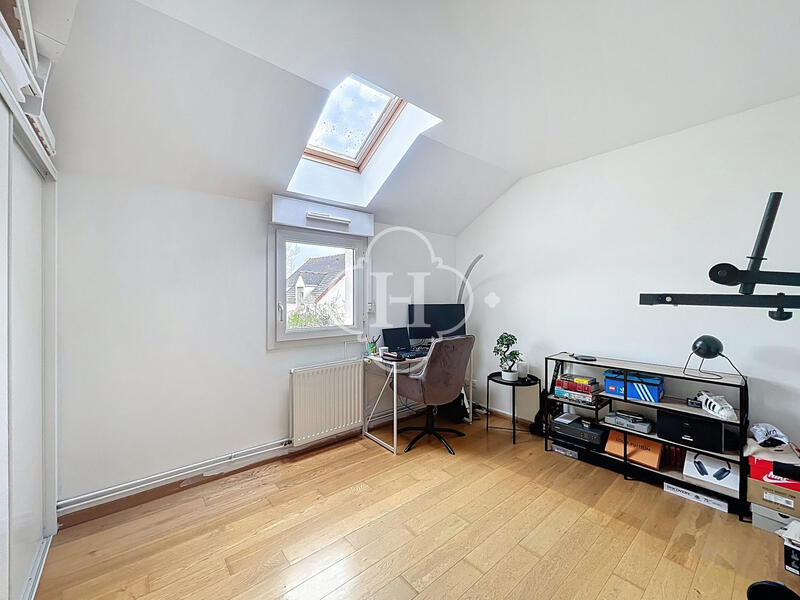 Maison - 100 m² - 4 pièces