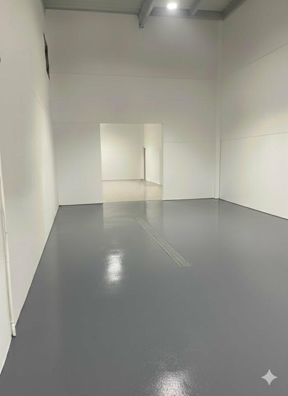 Local d'activité / Entrepôt - 525 m²