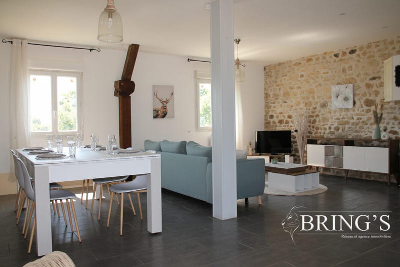 Maison - 215 m² - 8 pièces