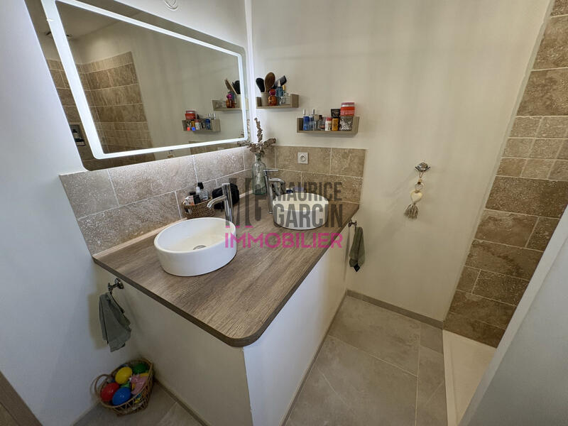 Maison - 147 m² - 6 pièces