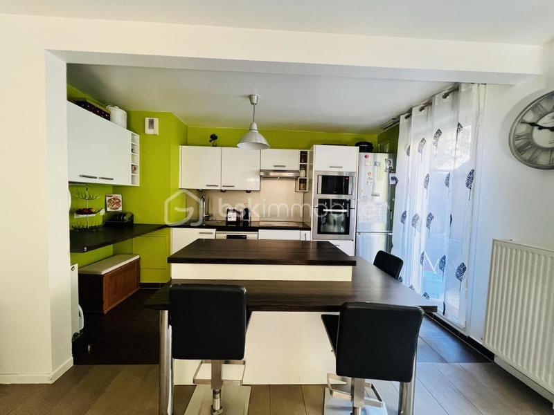 Appartement - 85 m² - 4 pièces