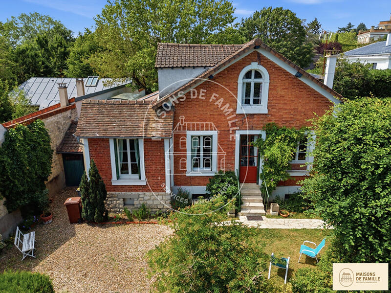 Maison - 110 m² - 5 pièces