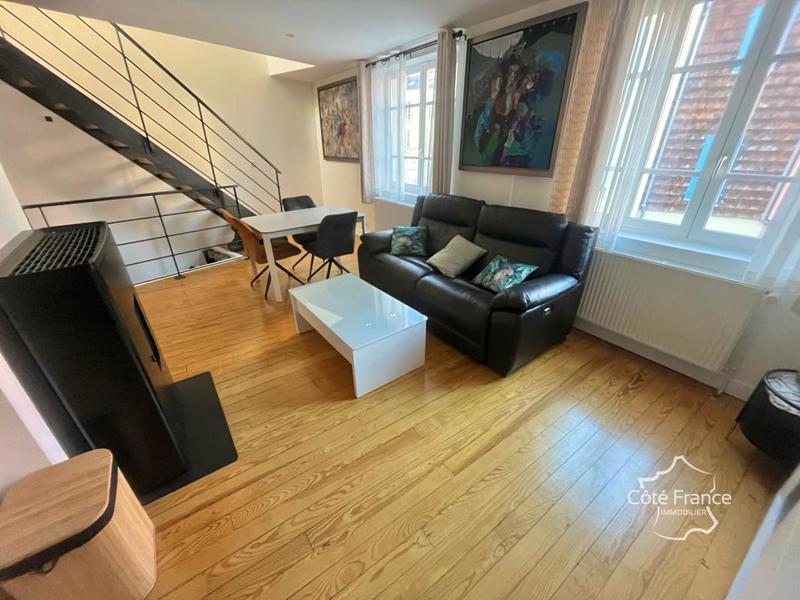 Maison - 181 m² - 5 pièces