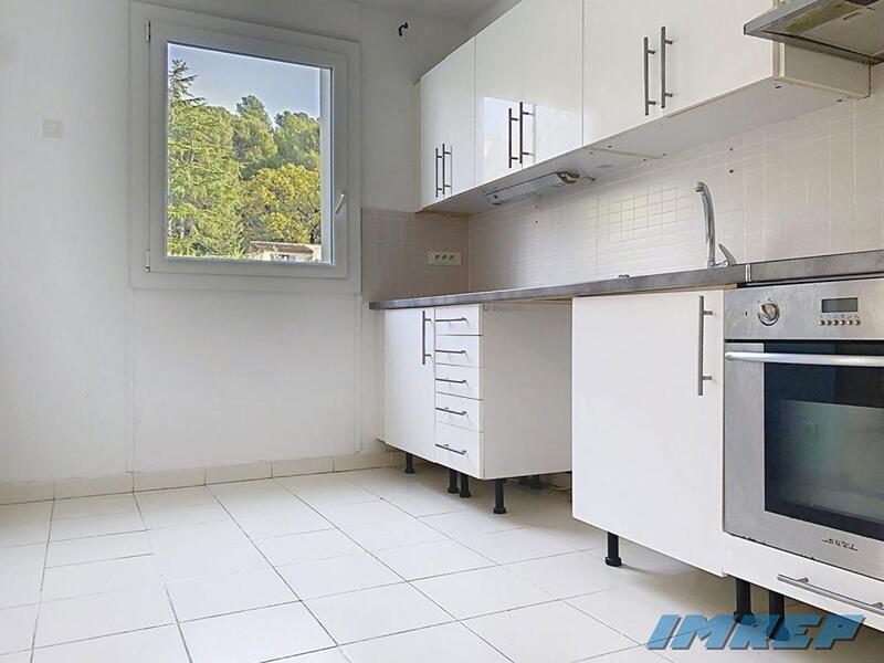 Appartement - 82 m² - 4 pièces