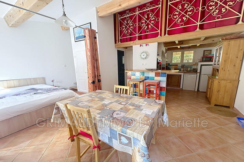 Maison - 214 m² - 7 pièces