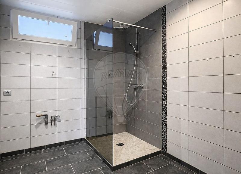 Appartement - 104 m² - 4 pièces