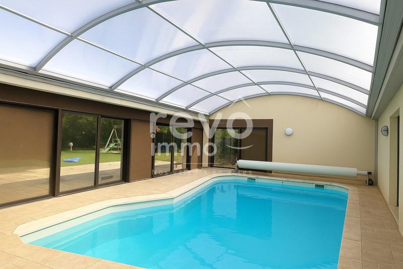 Longère - 210 m² - 8 pièces