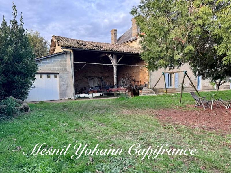 Maison - 212 m² - 7 pièces