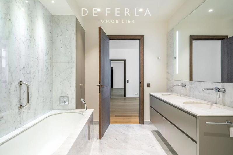 Appartement - 94 m² - 2 pièces