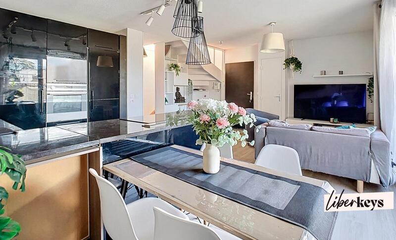 Duplex - 91 m² - 5 pièces