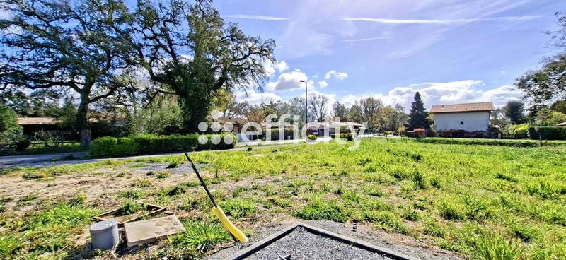 Terrain constructible - 500 m²