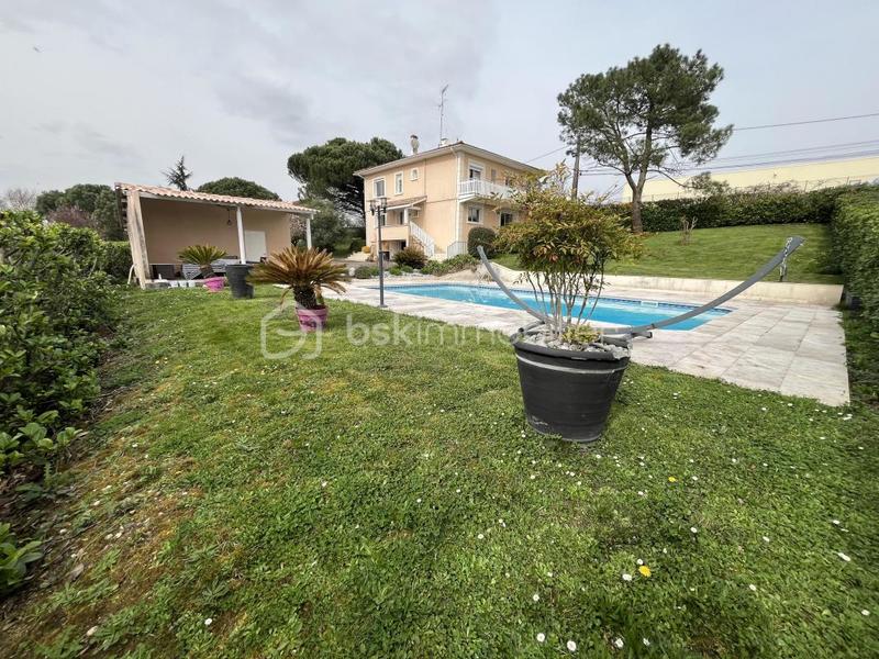 Maison - 158 m² - 6 pièces