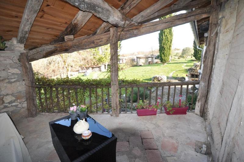 Propriété - 330 m² - 12 pièces