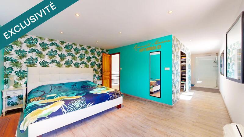 Maison - 217 m² - 7 pièces