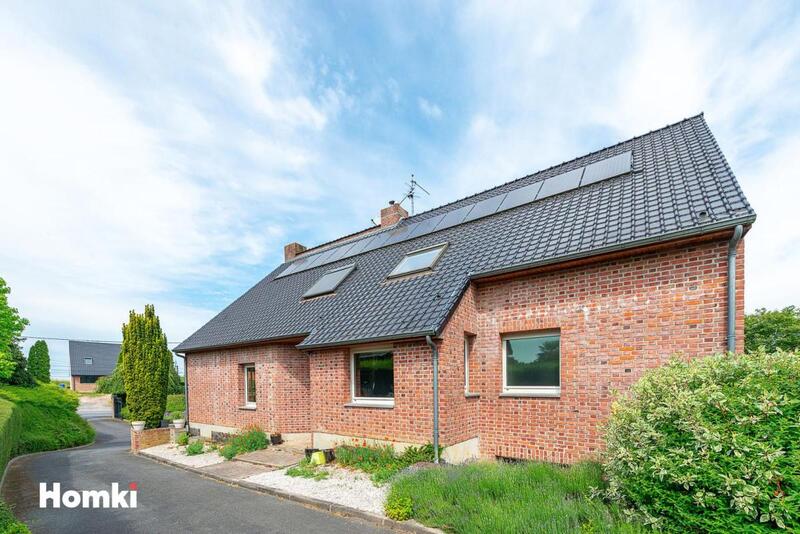 Maison - 214 m² - 7 pièces