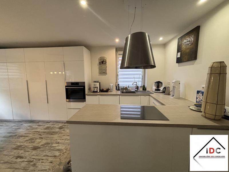 Appartement - 76 m² - 3 pièces