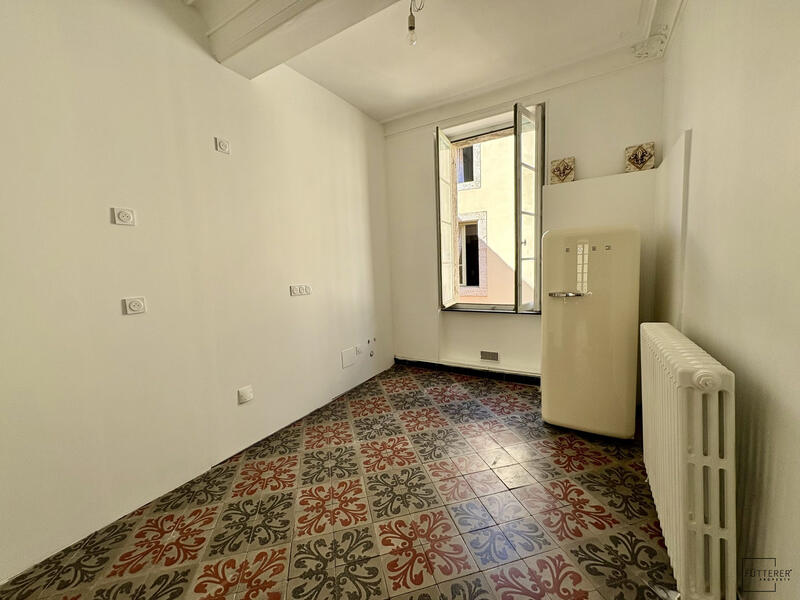 Maison - 355 m² - 10 pièces