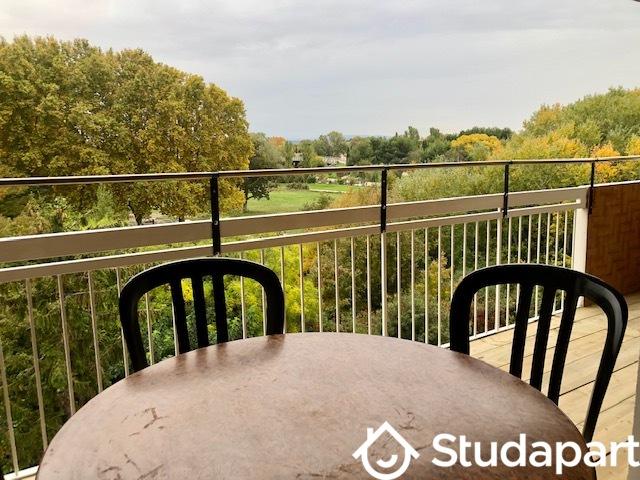 Chambre - 9 m² - 1 pièce