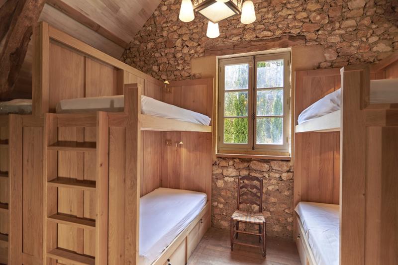 Maison ancienne - 682 m² - 17 pièces