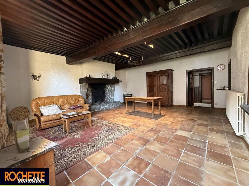 Demeure - 228 m² - 9 pièces