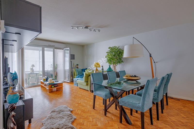 Appartement - 81 m² - 3 pièces