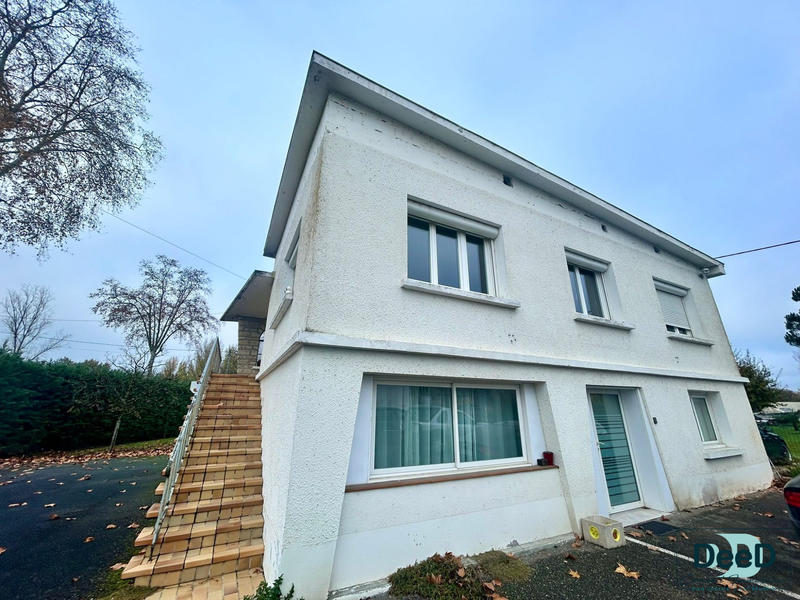 Maison ancienne - 155 m² - 3 pièces