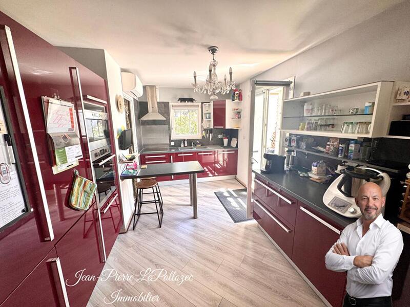 Maison - 138 m² - 5 pièces