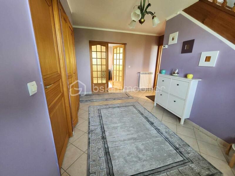Maison traditionnelle - 173 m² - 7 pièces