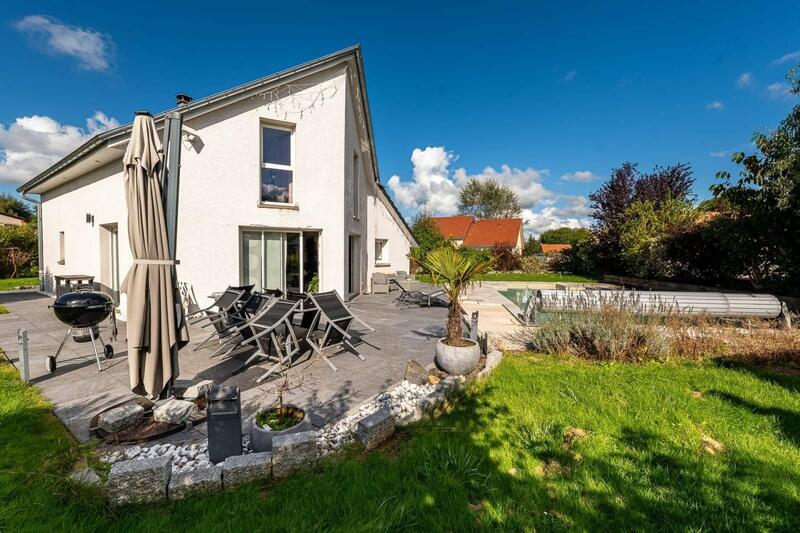 Maison - 140 m² - 5 pièces