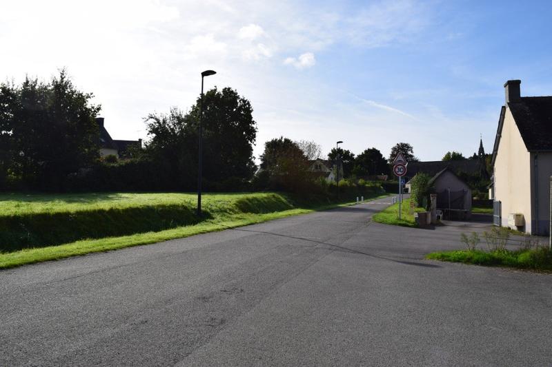 Terrain constructible - 1 827 m²