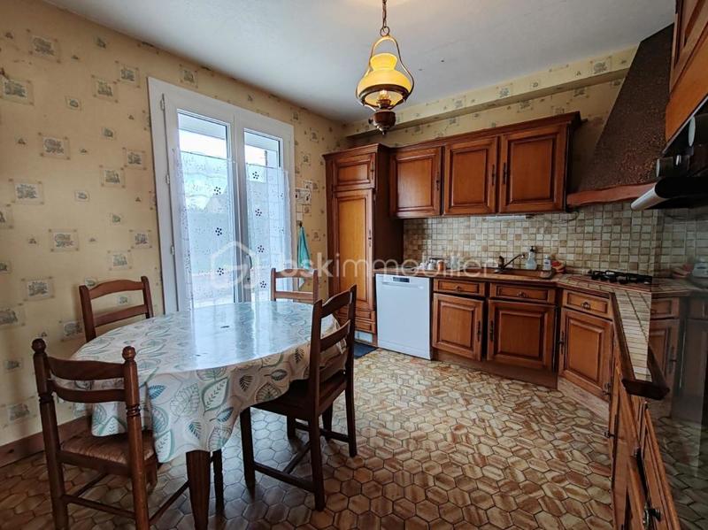 Maison - 146 m² - 7 pièces