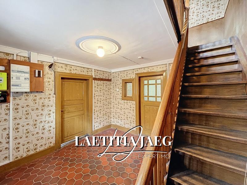 Maison - 196 m² - 8 pièces