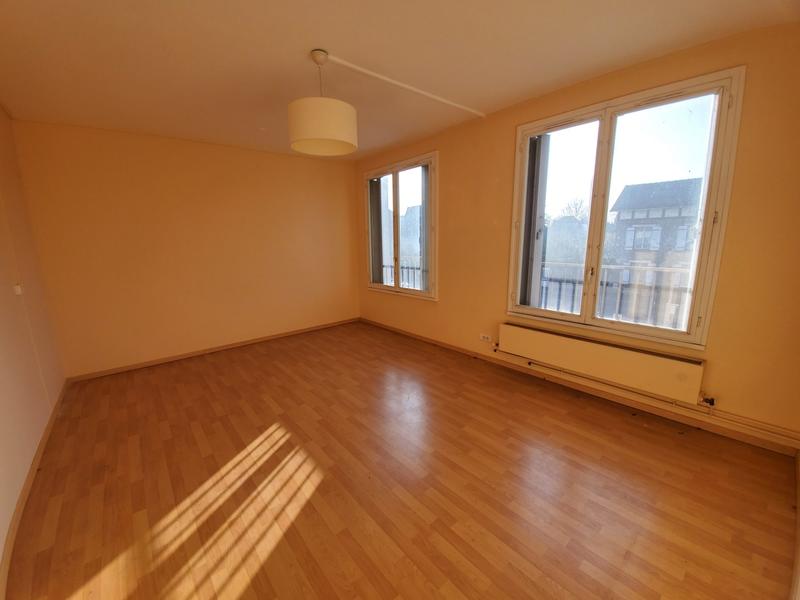 Bureau - 46 m² - 2 pièces