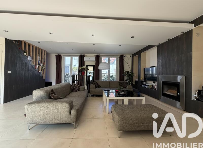 Appartement - 161 m² - 5 pièces